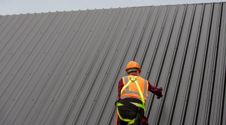 Professional metal roof installation services in Chesterfield, MO